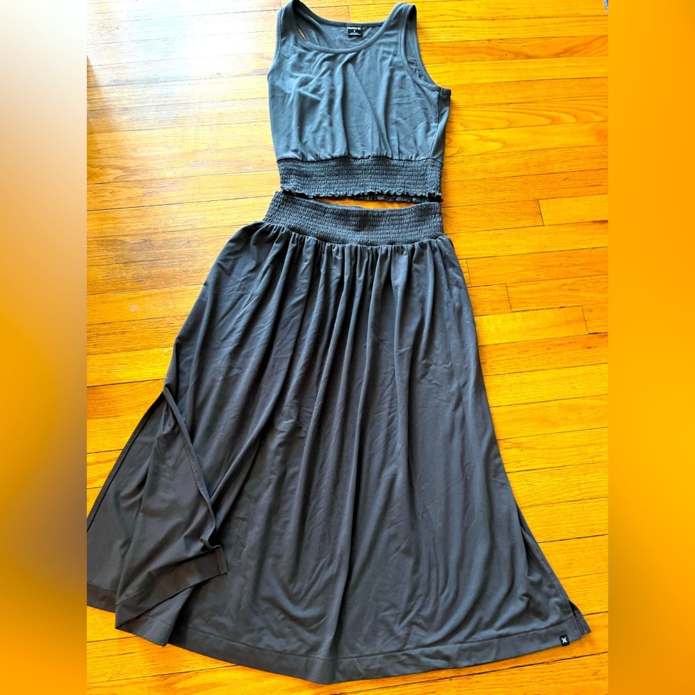 Hurley midi skirt with matching tank.